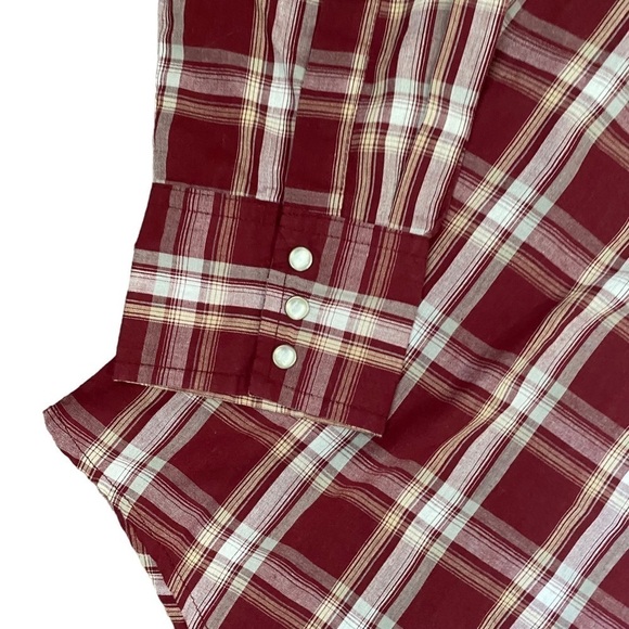 Wrangler Wrancher Red and White Plaid Pearl Snap Long Sleeve Button Down Size XL - Picture 5 of 7
